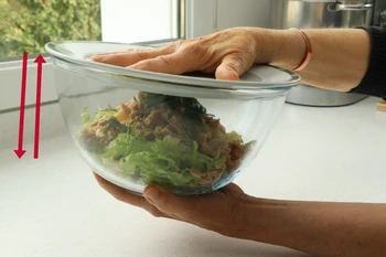 Mélange au saladier