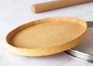 fond de pâte bords droits