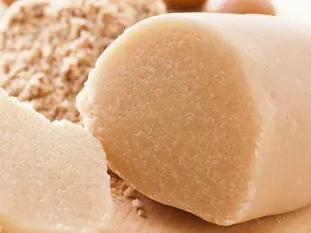 pate d'amandes blanche