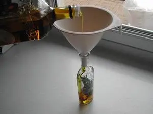 Huile d'olive aux herbes : Étape 8