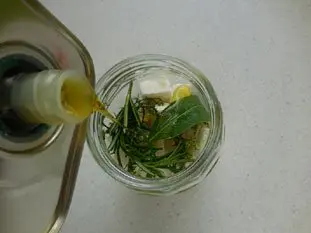 Feta à l'huile d'olive aux herbes : Étape 9