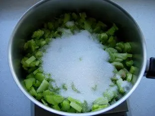 Compote de rhubarbe : Étape 1