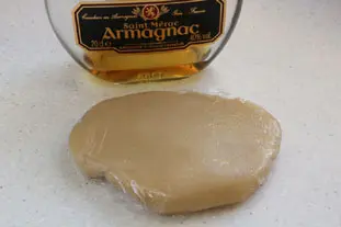 Pâte d'amandes à l'Armagnac
