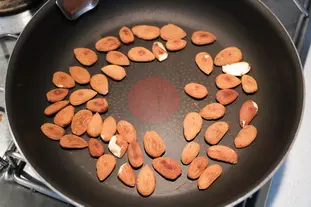 Pesto de fanes de carottes : Étape 1