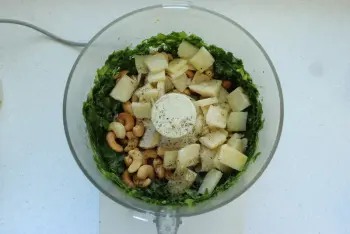Pesto de feuilles de navets : Étape 4