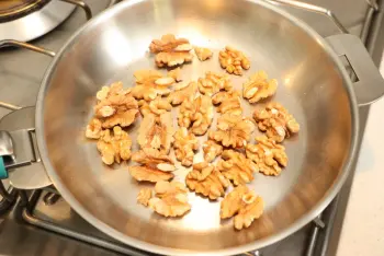 Pesto de feuilles de betteraves : Étape 1