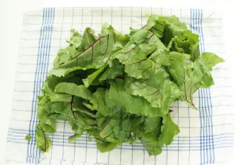 Pesto de feuilles de betteraves : Étape 3