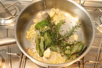 Sauce tomate de fin de saison : Étape 4