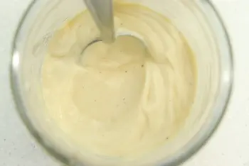 Sauce gribiche : Étape 1