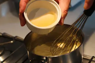 Sauce crème au vin jaune : Étape 9