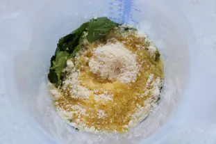 Pesto coriandre-cajou : Étape 3