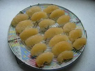 Chaud-froid de pamplemousse-ananas, crème au citron vert : Étape 3