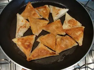 Samoussas aux poires et noix caramélisées : Étape 16