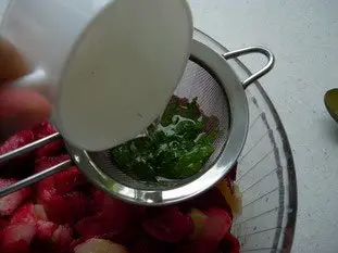 Salade de pêches à la menthe : Étape 6