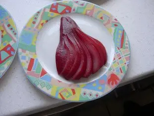 Poires au cassis et vin rouge : Étape 10