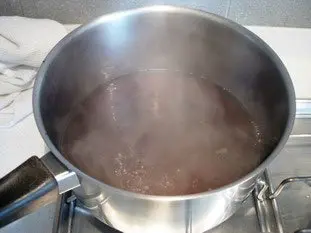 Poires au cassis et vin rouge : Étape 6