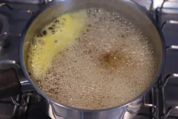 Gelée de fleurs de pissenlits : Étape 10