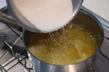 Gelée de fleurs de pissenlits : Étape 9