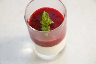 Panna cotta prunes et amandes