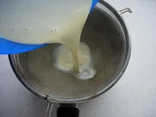 Crème au chocolat qui croustille, mousse à l'Irish coffee : Étape 5