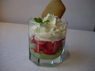 Coupe de fraises menthe et Chantilly : Étape 8