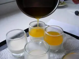 Petites verrines à la vanille, clémentine et marron : Étape 5