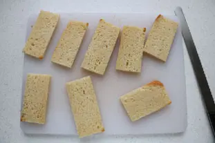 Charlotte comtoise aux pommes : Étape 1