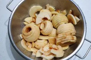 Charlotte comtoise aux pommes : Étape 6