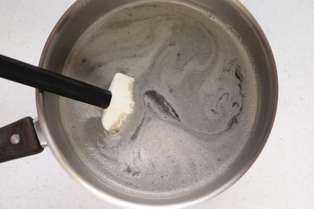 Flan au sésame noir : Étape 2