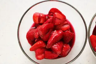 Fraises à la réduction de vin rouge thym et citron : Étape 8