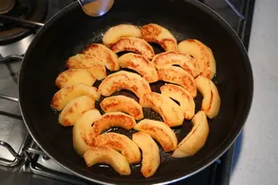 Coings confits au Macvin : Étape 5