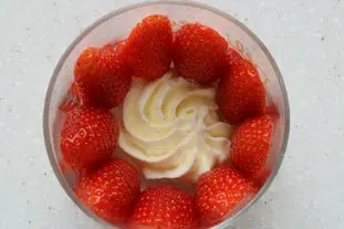 Verrines fraises-kiwis crème de mascarpone : Étape 6