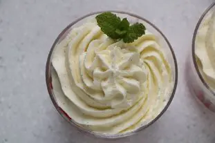 Verrines fraises-kiwis crème de mascarpone : Étape 8