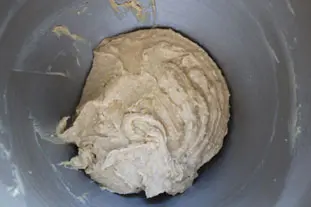 Gâteau aux noix et pommes caramélisées : Étape 8