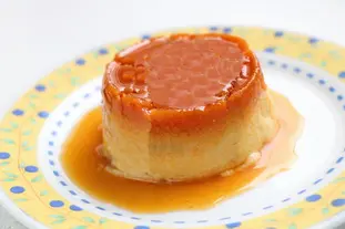 Gâteau de semoule caramel et raisins