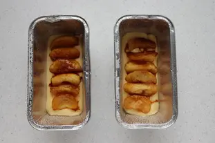 Biscuit moelleux aux pommes caramélisées : Étape 13