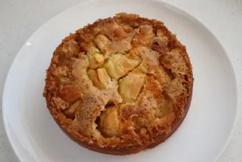 Gâteau aux pommes caramélisées d'Antoinette : Étape 15