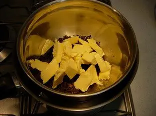 Mi-cuit au chocolat et coulis de framboises : Étape 4