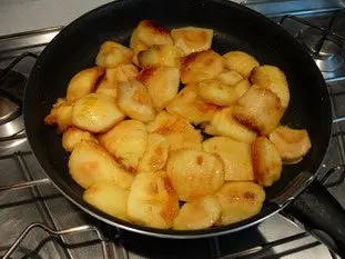 Charlotte briochée aux pommes : Étape 2