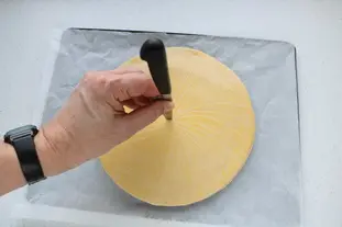 Galette des rois à la crème d'amandes : Étape 10