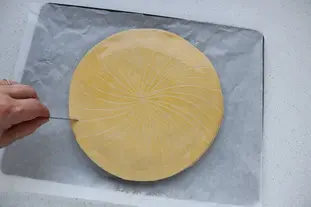 Galette des rois à la crème d'amandes : Étape 9