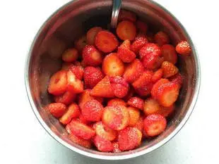 Charlotte aux fraises : Étape 3