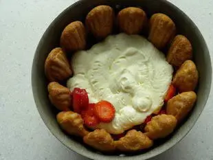 Charlotte aux fraises : Étape 10