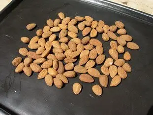 Gâteau aux amandes torréfiées : Étape 1