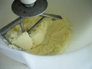 Gâteau aux amandes torréfiées : Étape 5