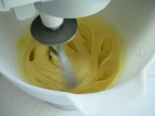 Gâteau aux amandes torréfiées : Étape 7