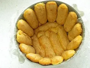 Charlotte aux poires : Étape 10