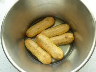 Charlotte aux poires : Étape 8