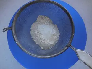 Gâteau aux noix et flocons d'avoine : Étape 7