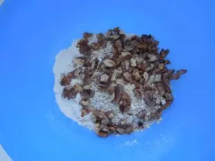 Gâteau aux noix et flocons d'avoine : Étape 8